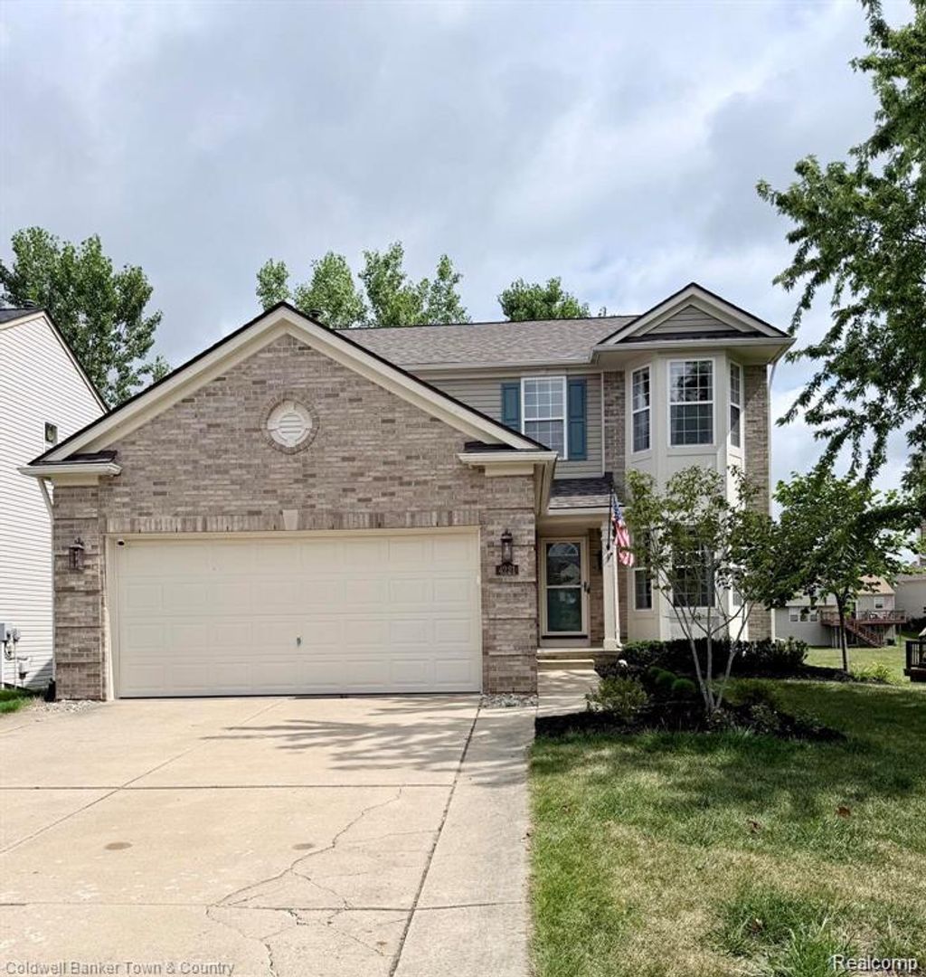 4221 Sonata Drive, Oceola township