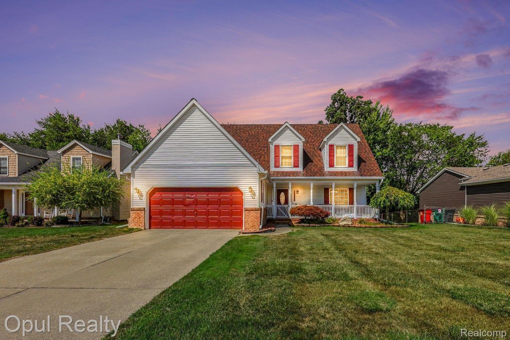 46309 Jasmine Court, Chesterfield township