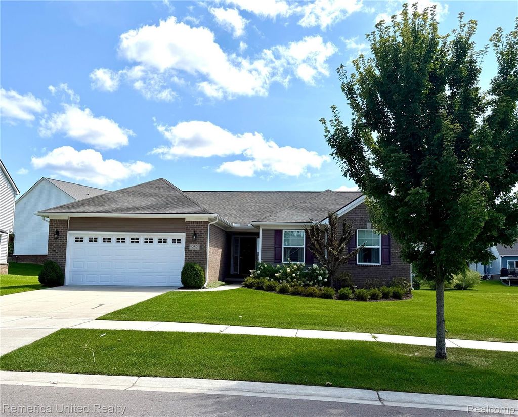 952 Preserve Lane, White Lake charter township