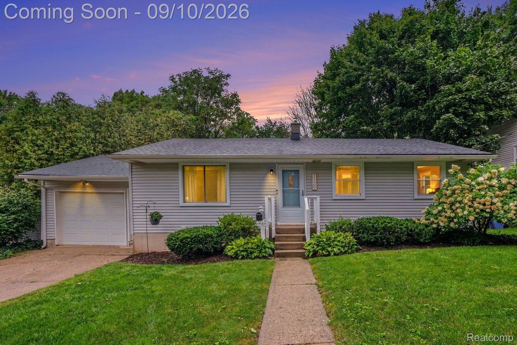 1139 Houseman Avenue Ne, Grand Rapids city