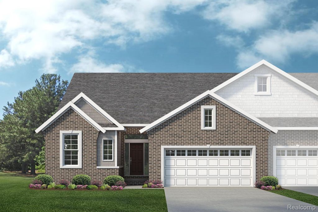 61634 Empire Road, Lyon charter township