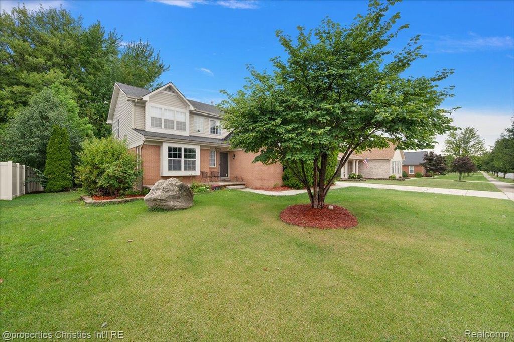 32916 Kelly Boulevard, Brownstown charter township