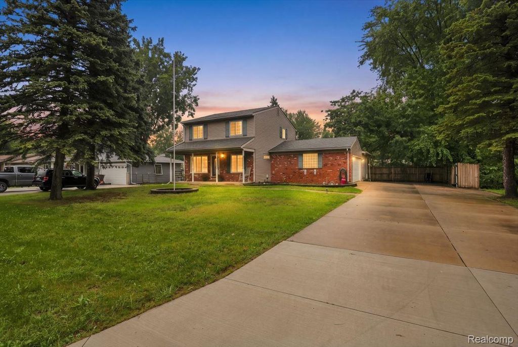 47466 Vanker Avenue, Shelby Twp