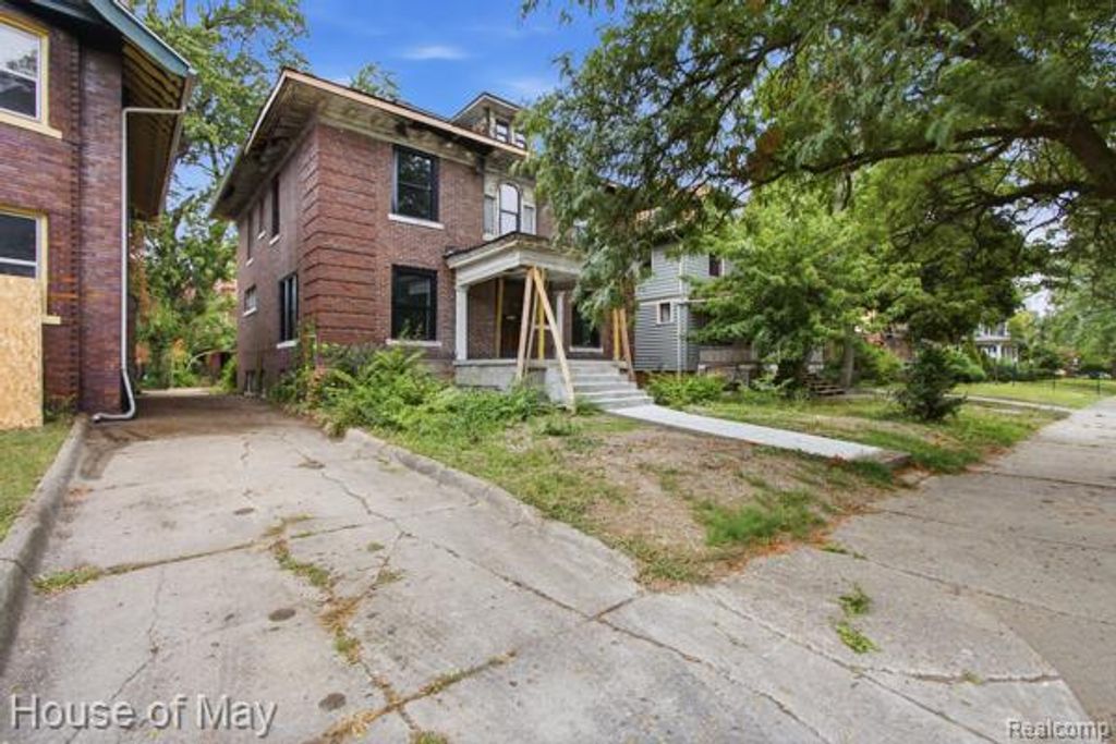 676 Atkinson Street, Detroit city