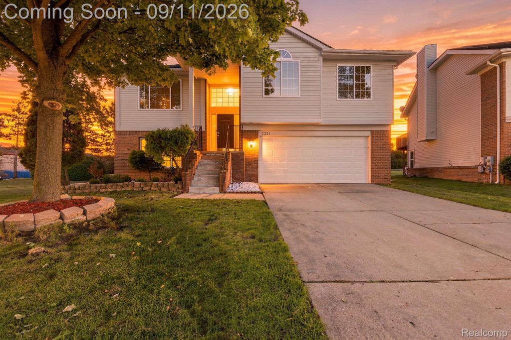 3201 Lynhurst Court, Rochester