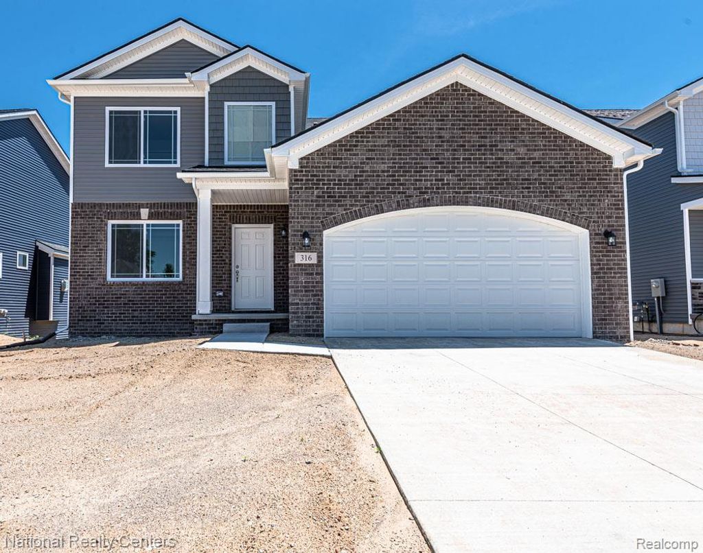 953 Guenevere Drive, Oxford charter township