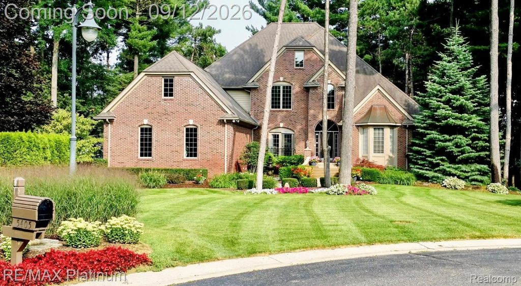 5405 Arbor Bay Court, Genoa township