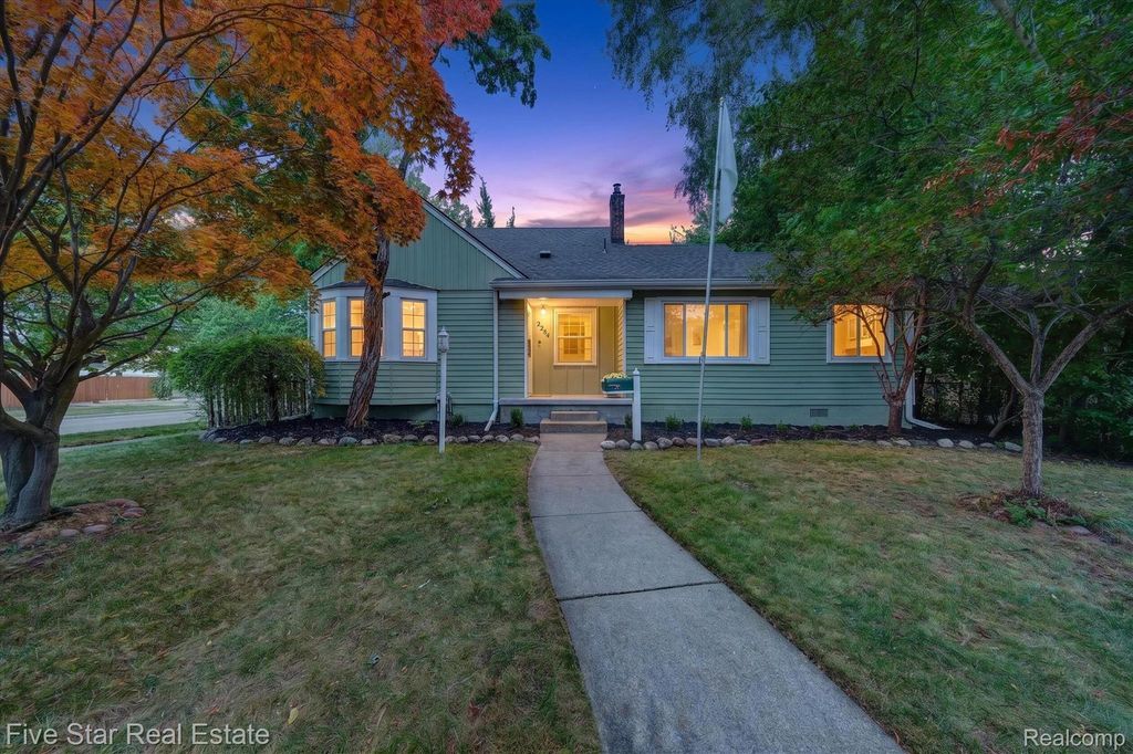 2284 Columbia Road, Berkley city