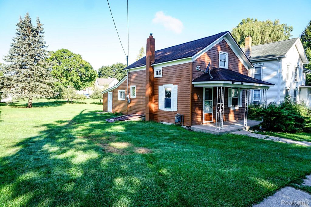 109 N Church Street, Byron