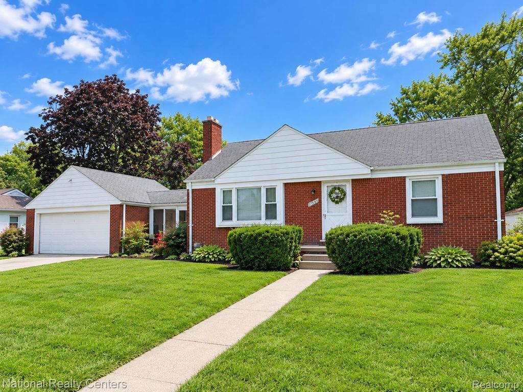 17545 Louise Street, Southfield city