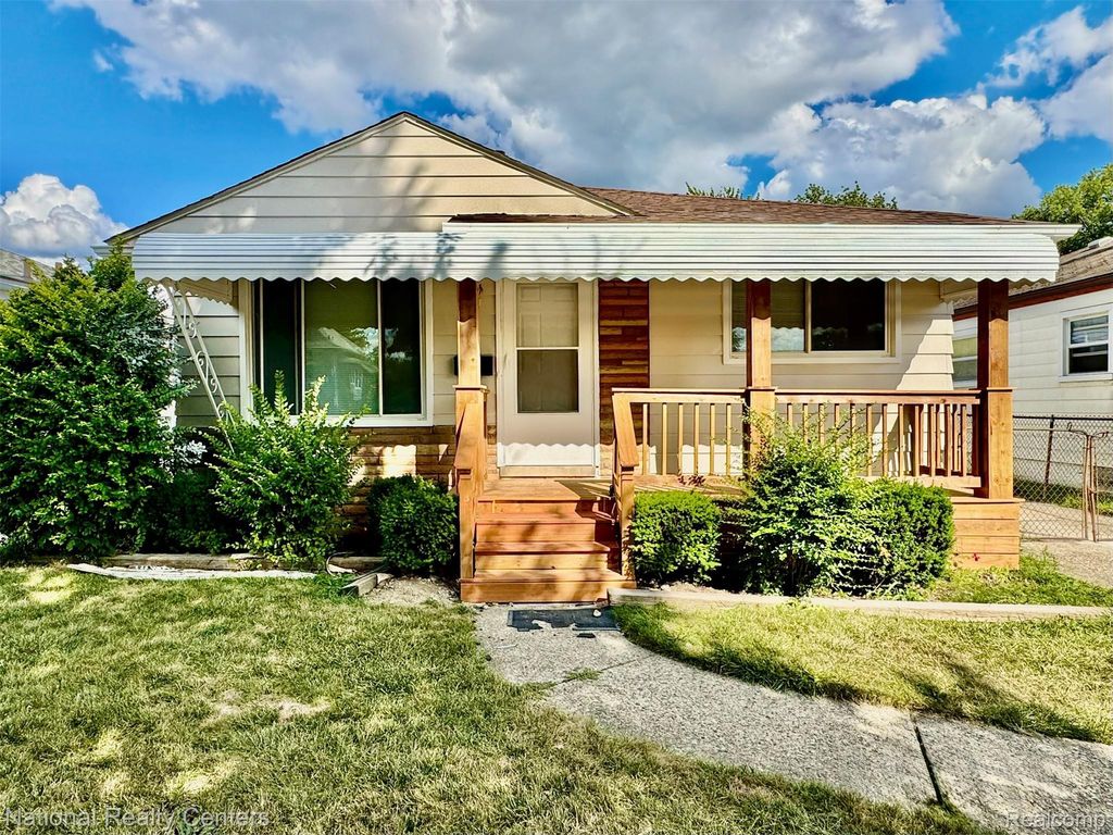 24884 Hayes Avenue, Eastpointe city