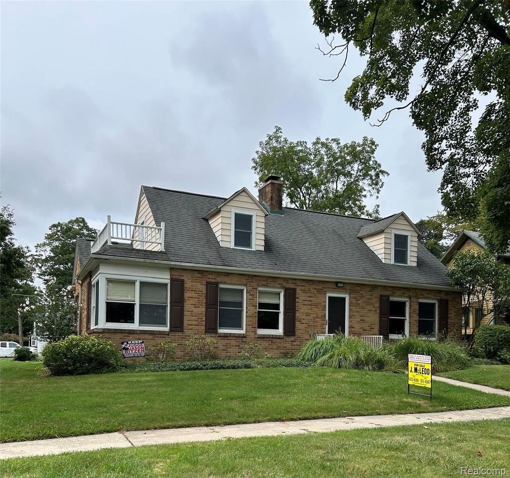 301 W Bush Street, Caro city