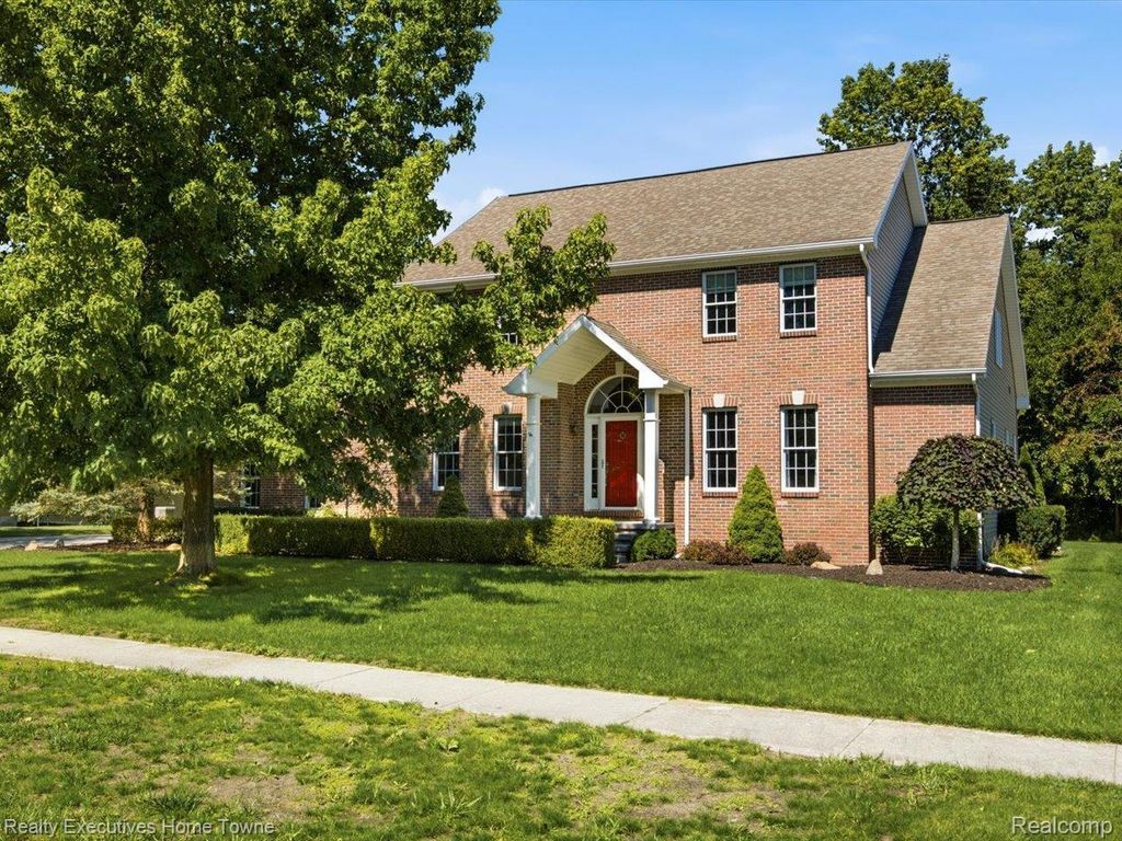 3276 Shorewood Avenue, Fort Gratiot charter township