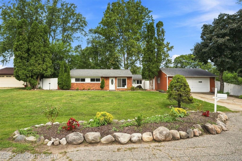5800 Cambrook Lane, Waterford
