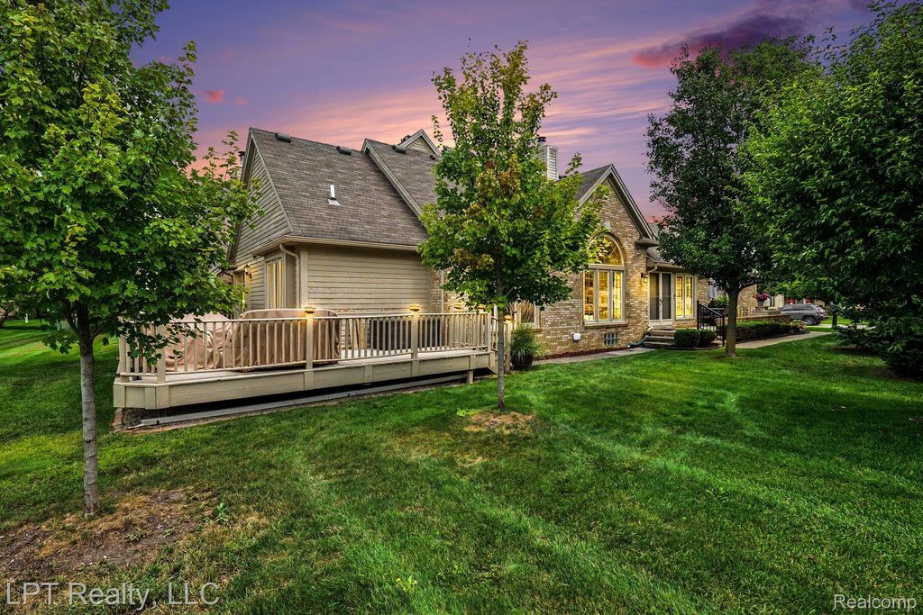 16893 Boulder Way, Macomb