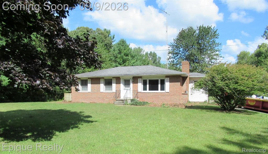 5350 Davis Road, St. Clair township