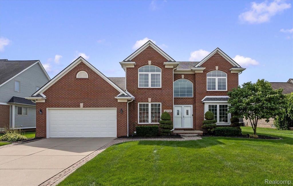 16016 Berry Lane, Macomb
