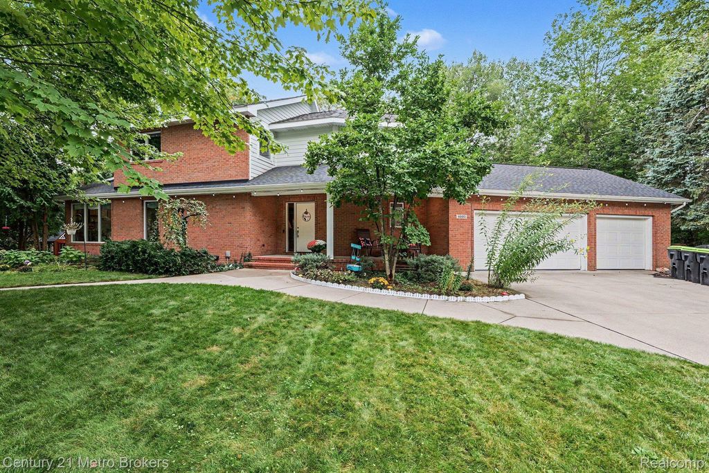6003 Evergreen Street, Midland