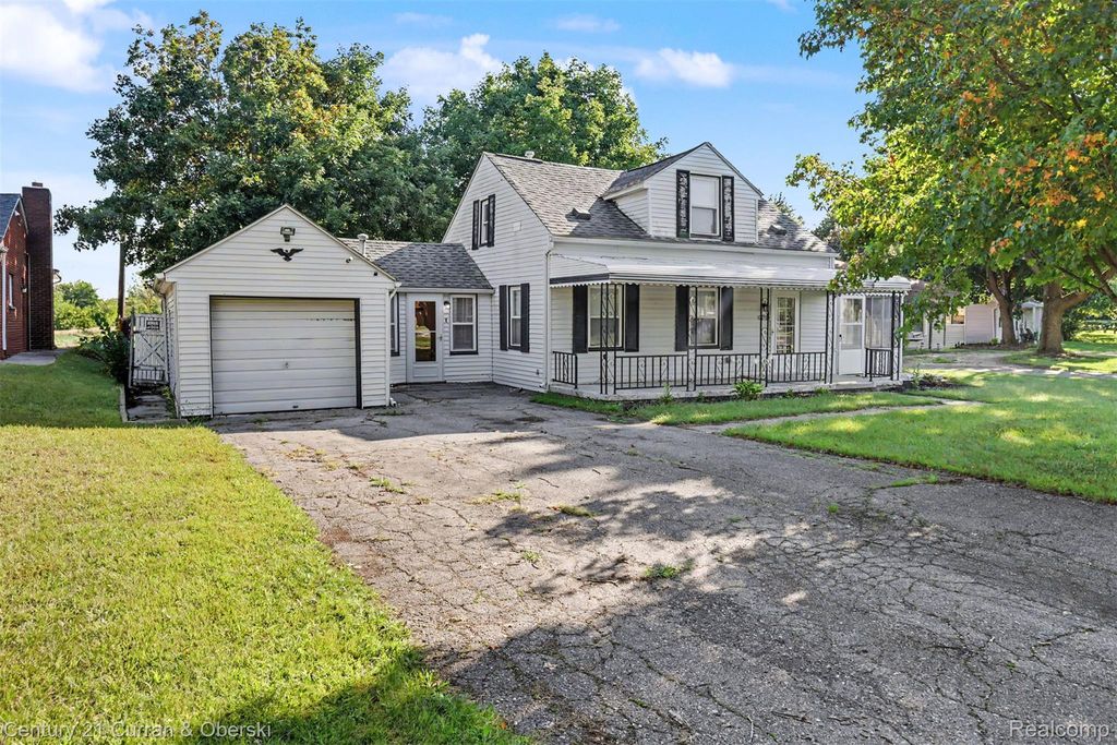 27194 W Huron River Drive, Flat Rock city