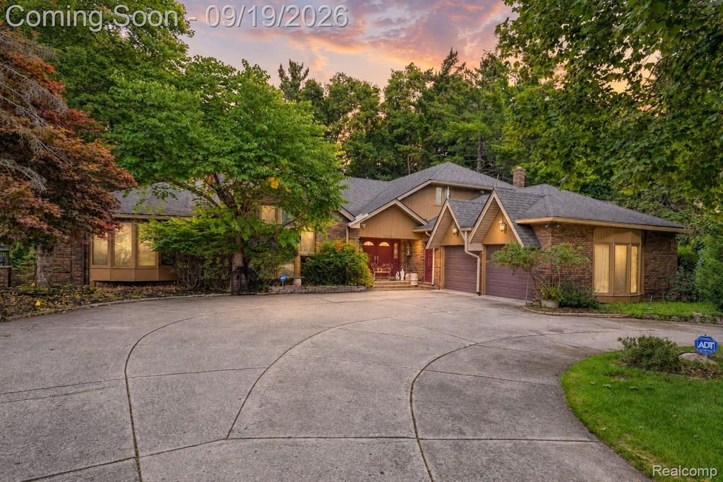 25428 Witherspoon Street, Farmington Hills