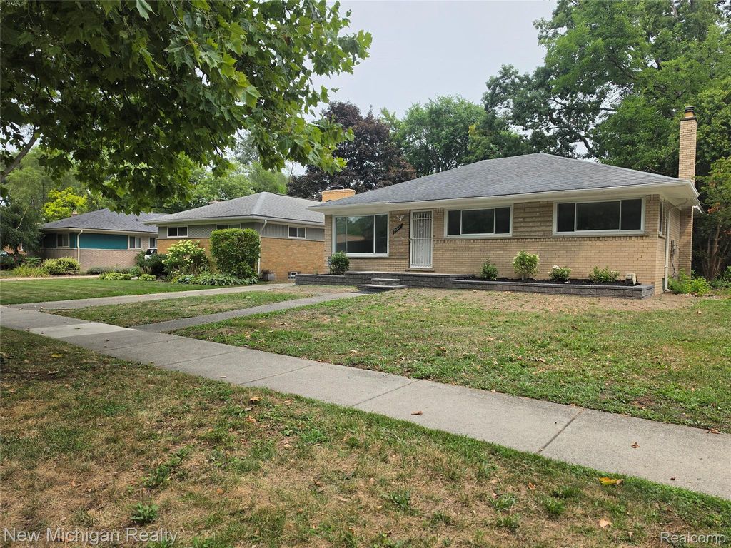 24010 Rensselaer Street, Oak Park