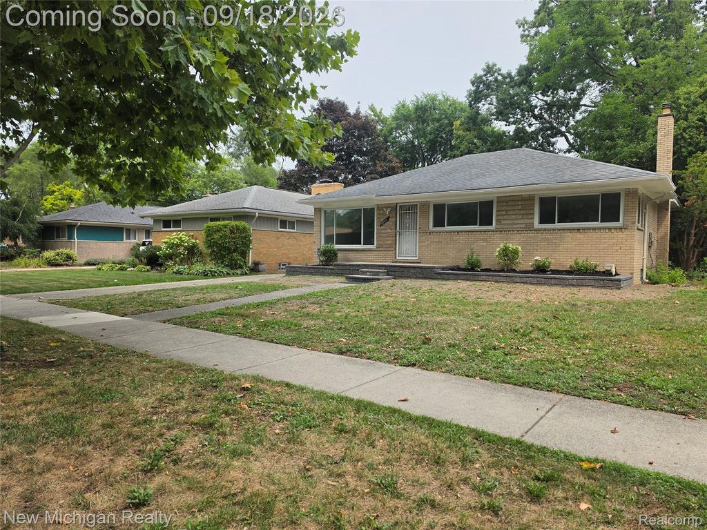 24010 Rensselaer Street, Oak Park