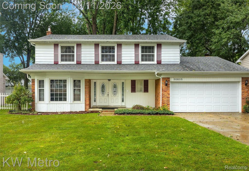 30635 Old Stream Street, Southfield city
