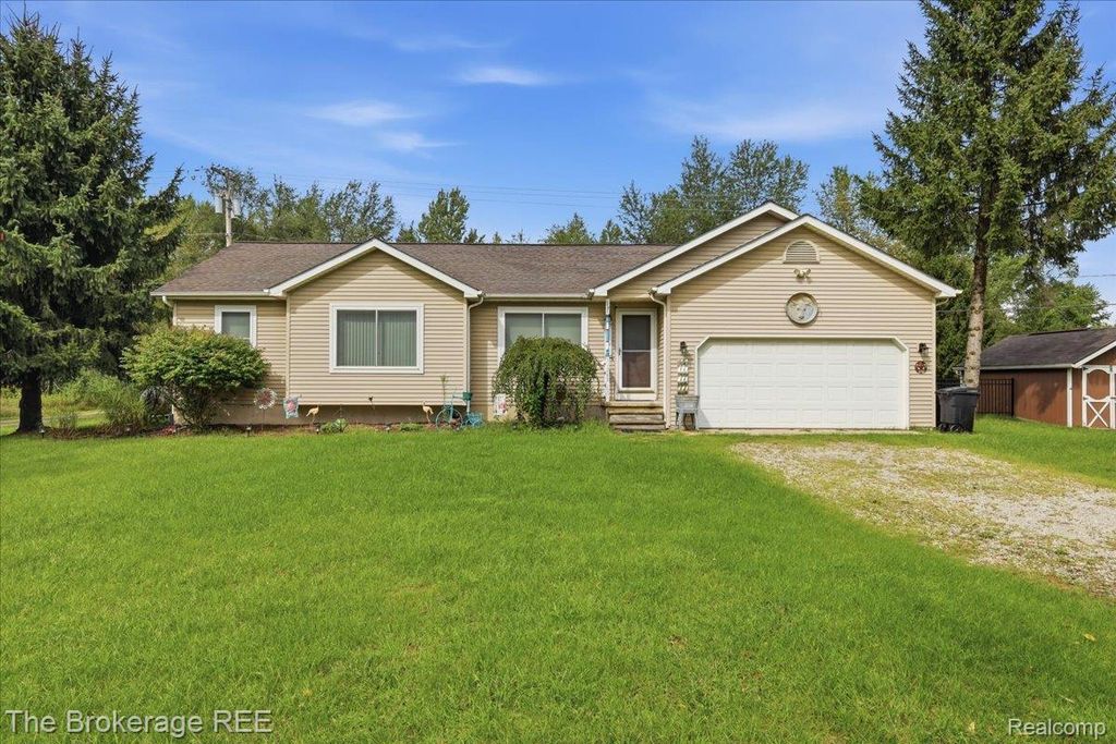 11282 Silver Lake Road, Argentine township