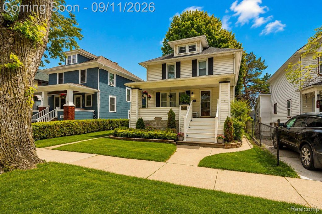 447 Maple Street, Wyandotte city