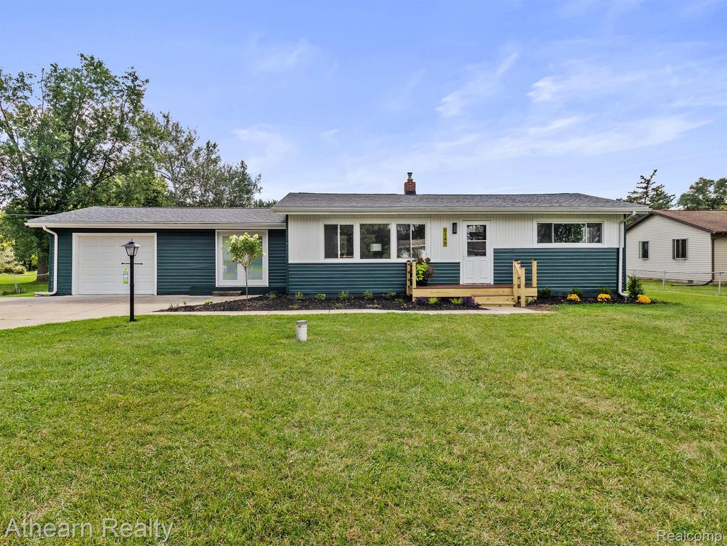 6146 Sun Valley Drive, Grand Blanc charter township