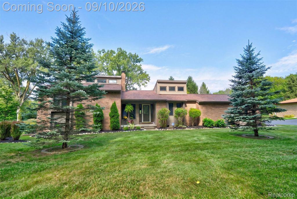2363 N Linden Road, Flint charter township