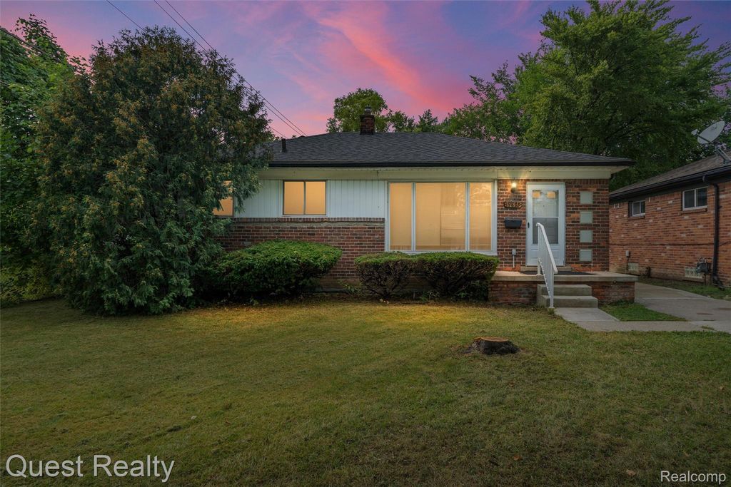 19873 Beaconsfield Street, Harper Woods city