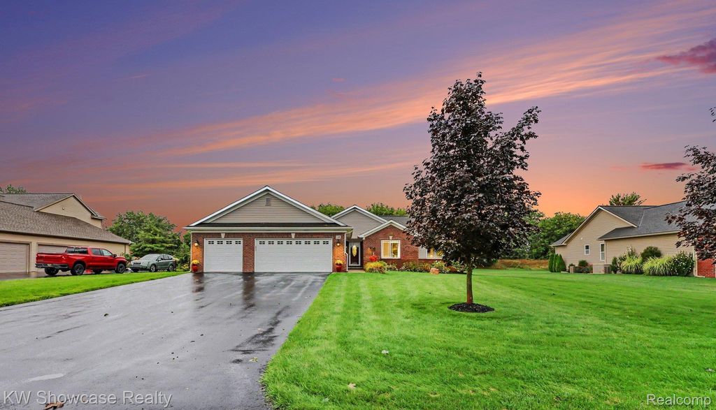 349 Corkwood Drive, Oxford