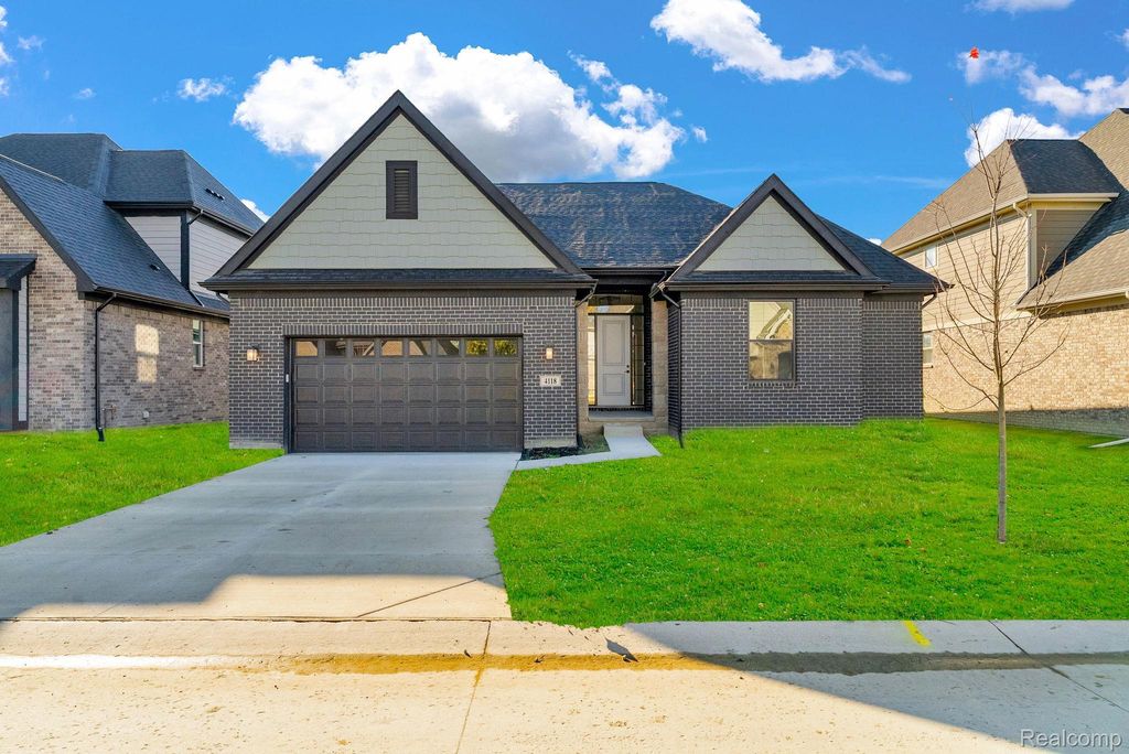 4108 Blossom Drive, Sterling Heights