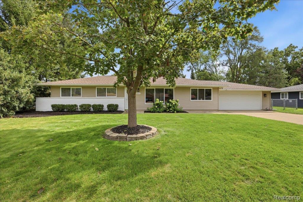 6641 Manson Drive, Waterford