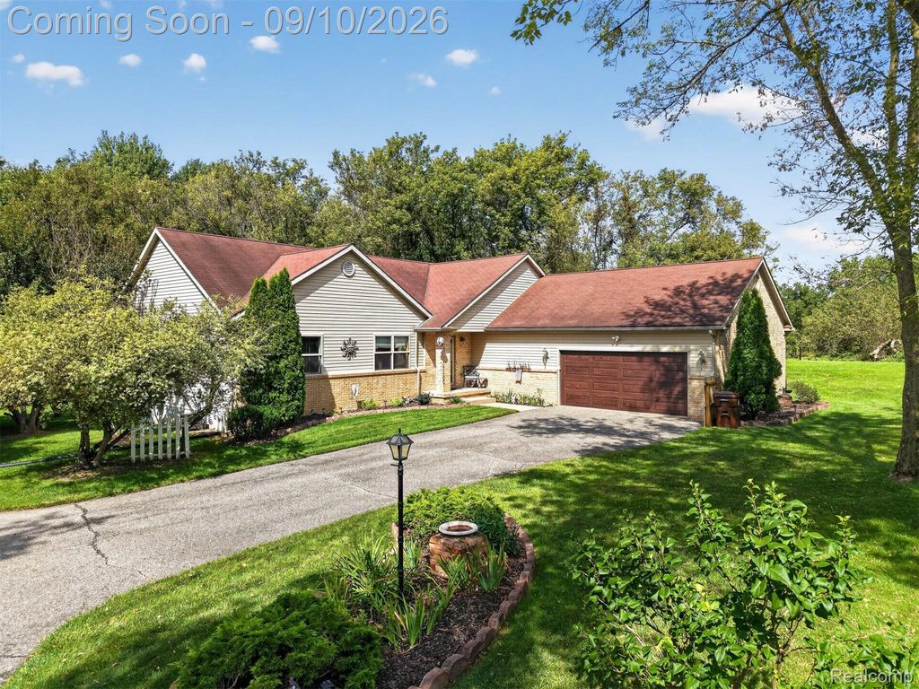 3122 County Farm Road, Marion township
