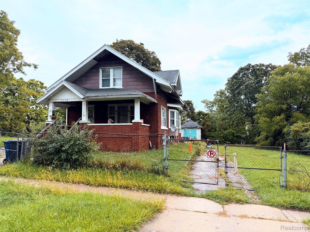 1118 Garland Street, Flint