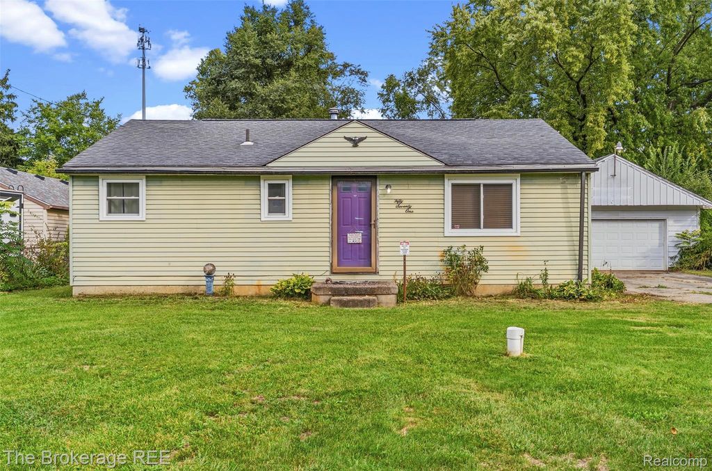 5071 Rose Lane, Flint