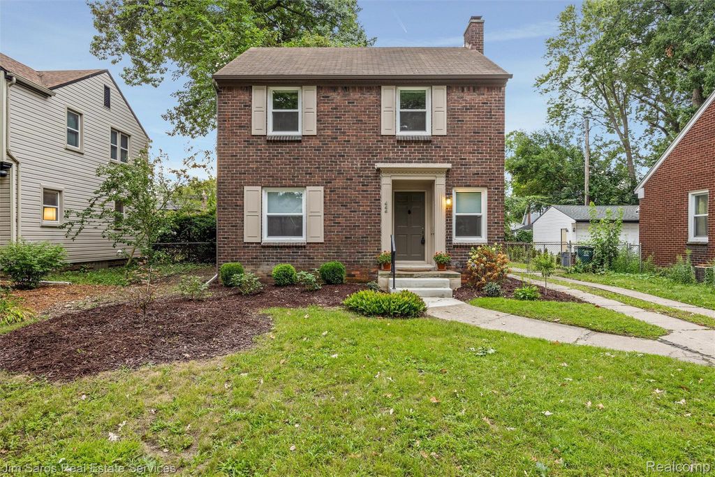444 E Hazelhurst Street, Ferndale