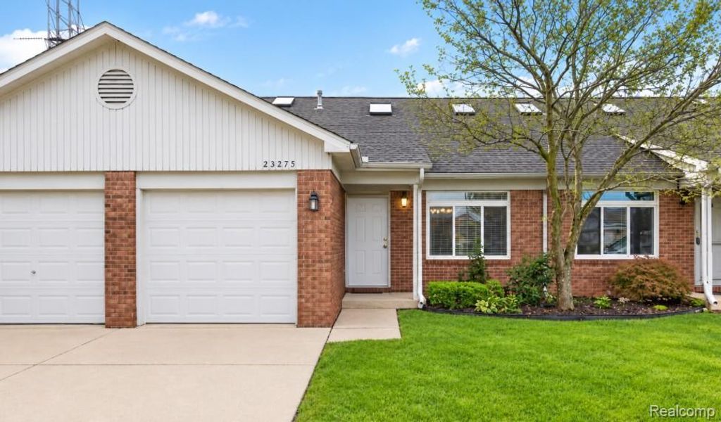 23275 Stoflet Lane, Brownstown