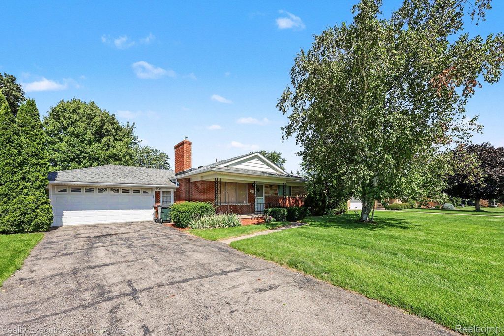 4331 Montgomery Drive, Shelby charter township