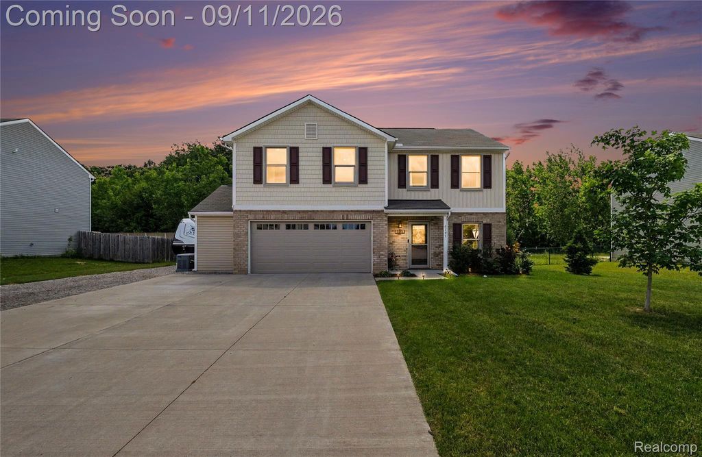 6195 Crooked River Drive, Mundy township