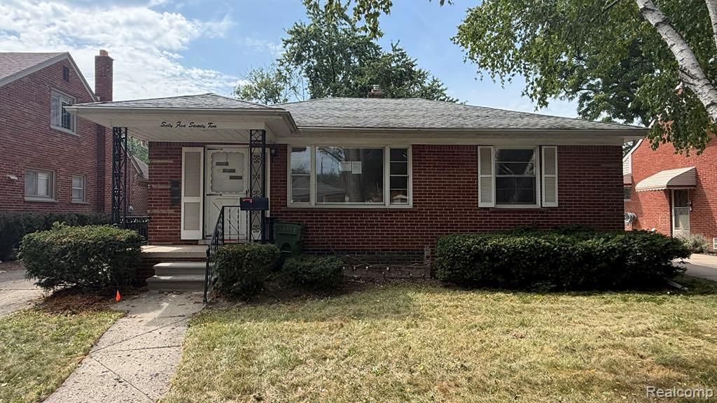6572 Kolb Avenue, Allen Park city