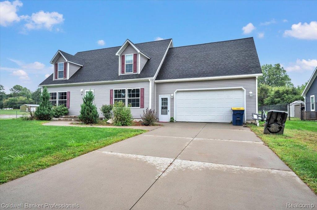 201 Lyman Street, Corunna