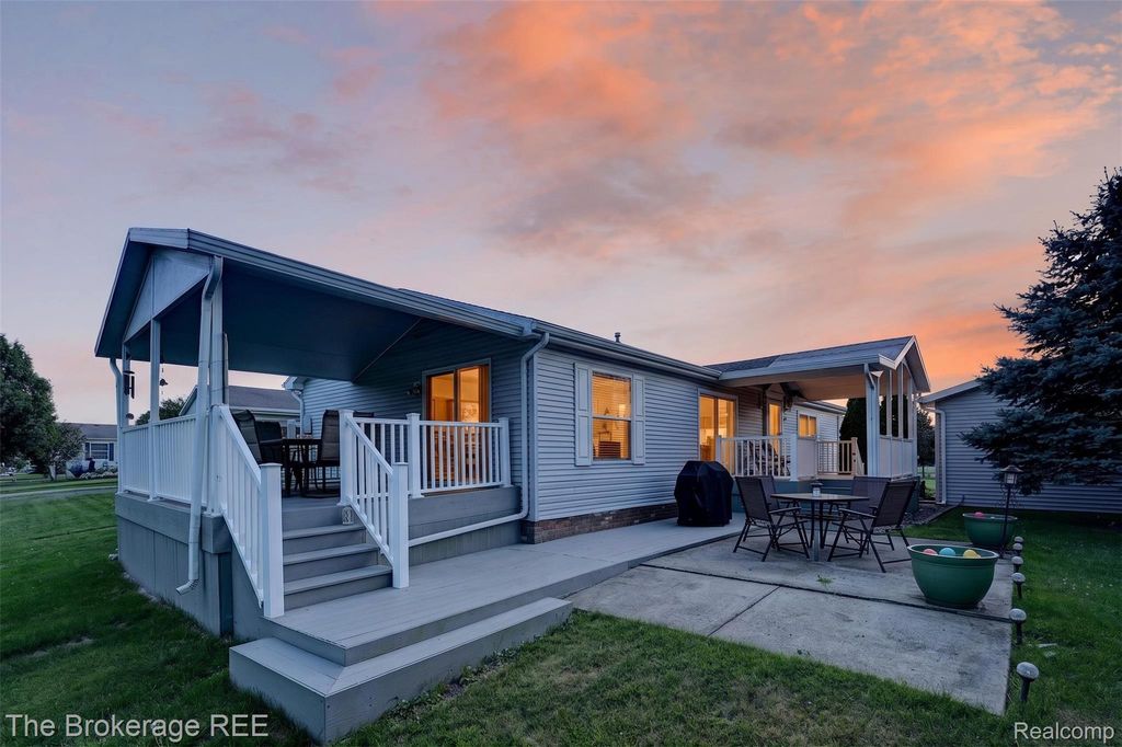 129 Ashley Circle, Swartz Creek city