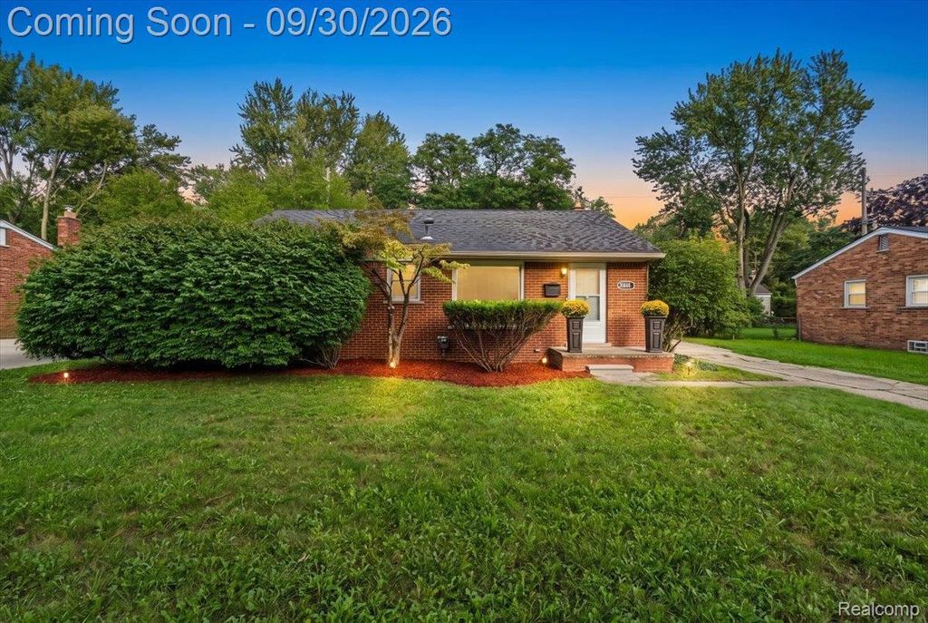 28618 Spring Arbor Drive, Southfield