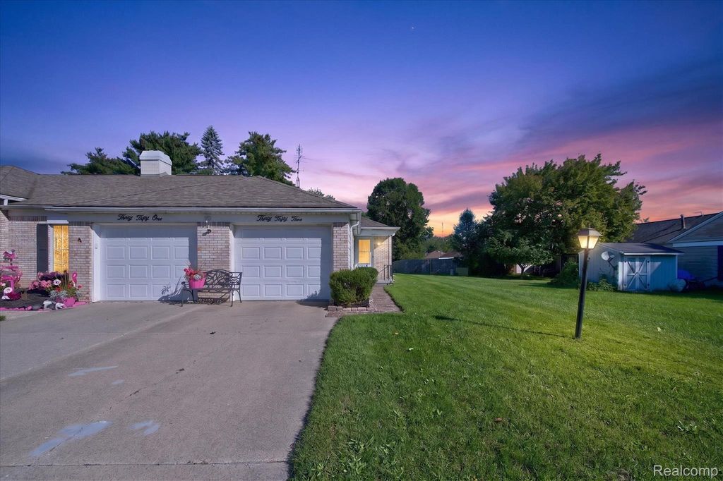 3055 Vineyard Lane, Flushing