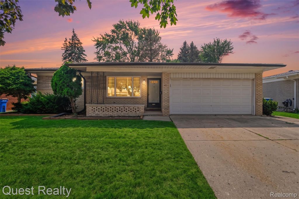 3450 Shampo Drive, Warren city