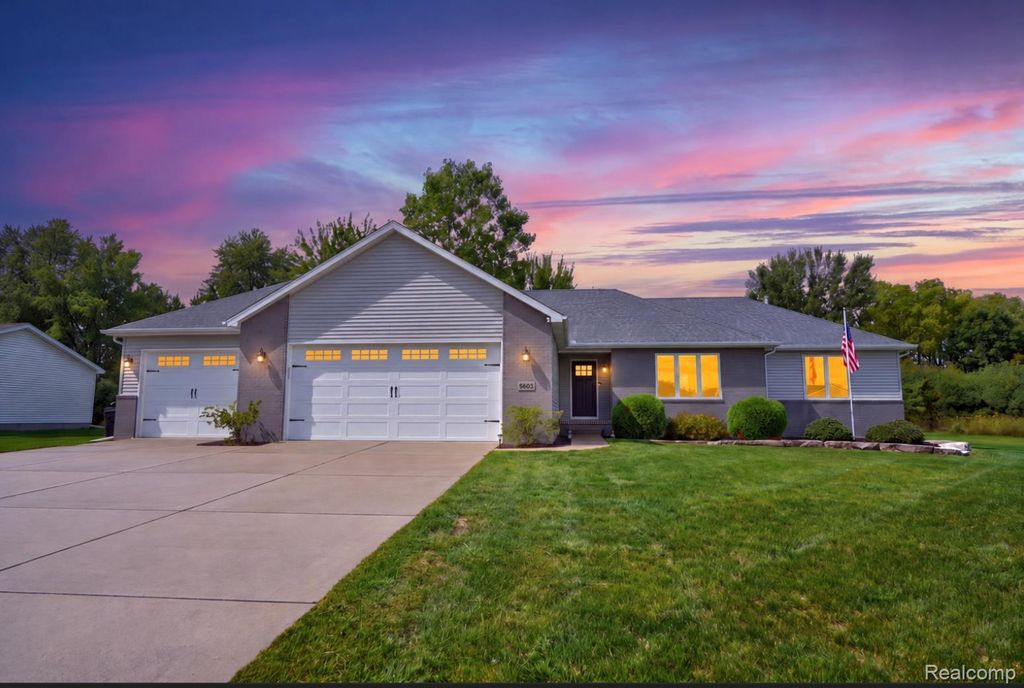 8035 Steven Parkway, Mt. Morris