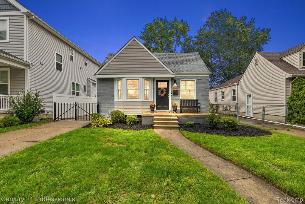 3906 Oakshire Avenue, Berkley
